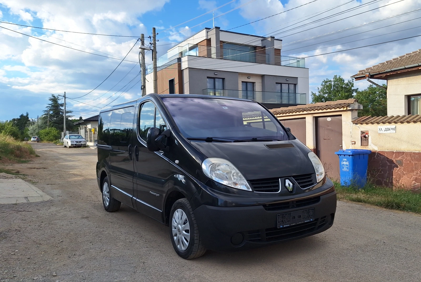 Renault Trafic 7 МЕСТА 2.0 dТi 120кс 6ск КЛИМАТИК , ПЕЧКА, снимка 11 - Бусове и автобуси - 55287382