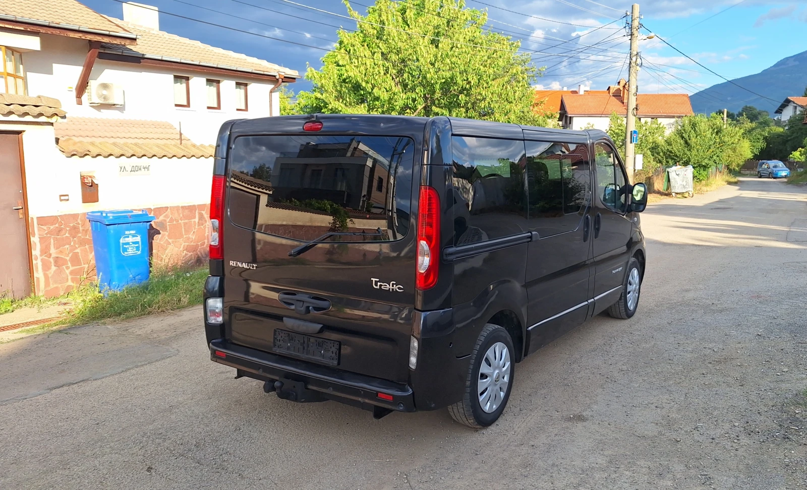 Renault Trafic 7 МЕСТА 2.0 dТi 120кс 6ск КЛИМАТИК , ПЕЧКА, снимка 4 - Бусове и автобуси - 55287382