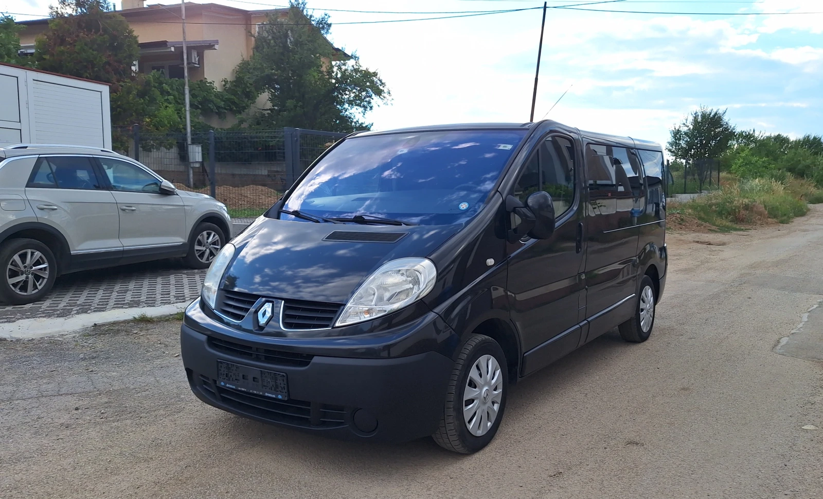 Renault Trafic 7 МЕСТА 2.0 dТi 120кс 6ск КЛИМАТИК , ПЕЧКА, снимка 2 - Бусове и автобуси - 55287382