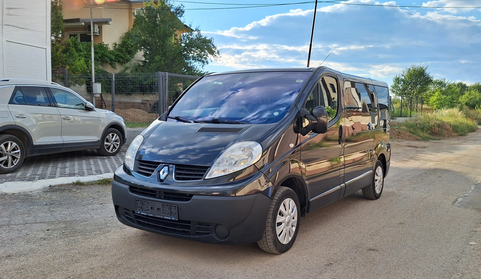 Renault Trafic 7 МЕСТА 2.0 dТi 120кс 6ск КЛИМАТИК , ПЕЧКА, снимка 6 - Бусове и автобуси - 55287382