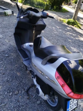 Piaggio X8 200, снимка 11