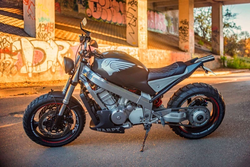 Honda Ntv BROS 650, снимка 2 - Мотоциклети и мототехника - 52306767