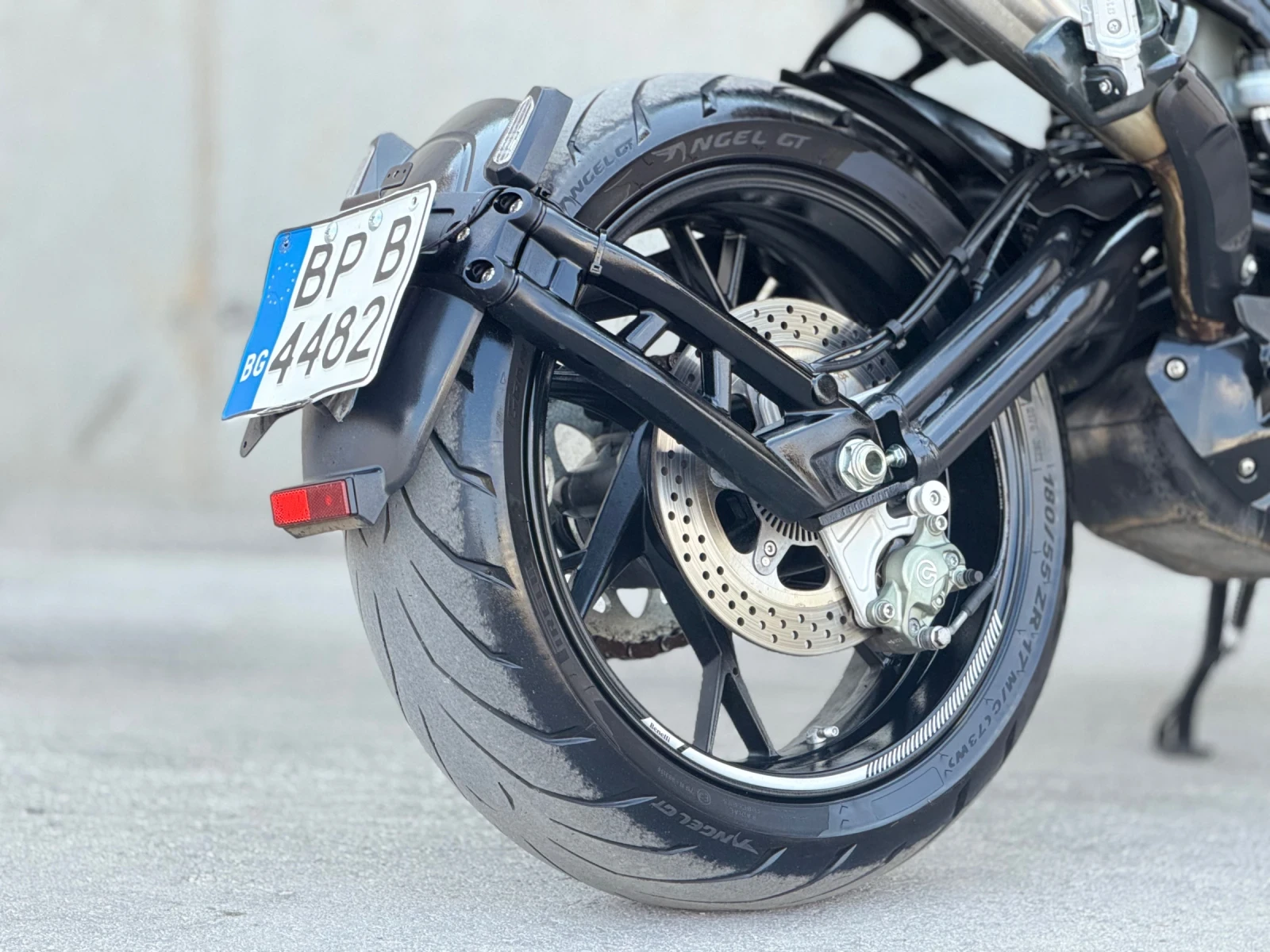 Benelli 750 752s~FULL LED~DIGITAL~8000км!!, снимка 5 - Мотоциклети и мототехника - 55797435