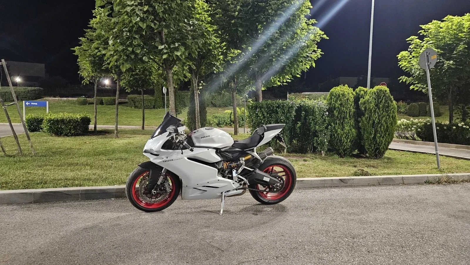 Ducati PANIGALE 959, снимка 12 - Мотоциклети и мототехника - 56087922