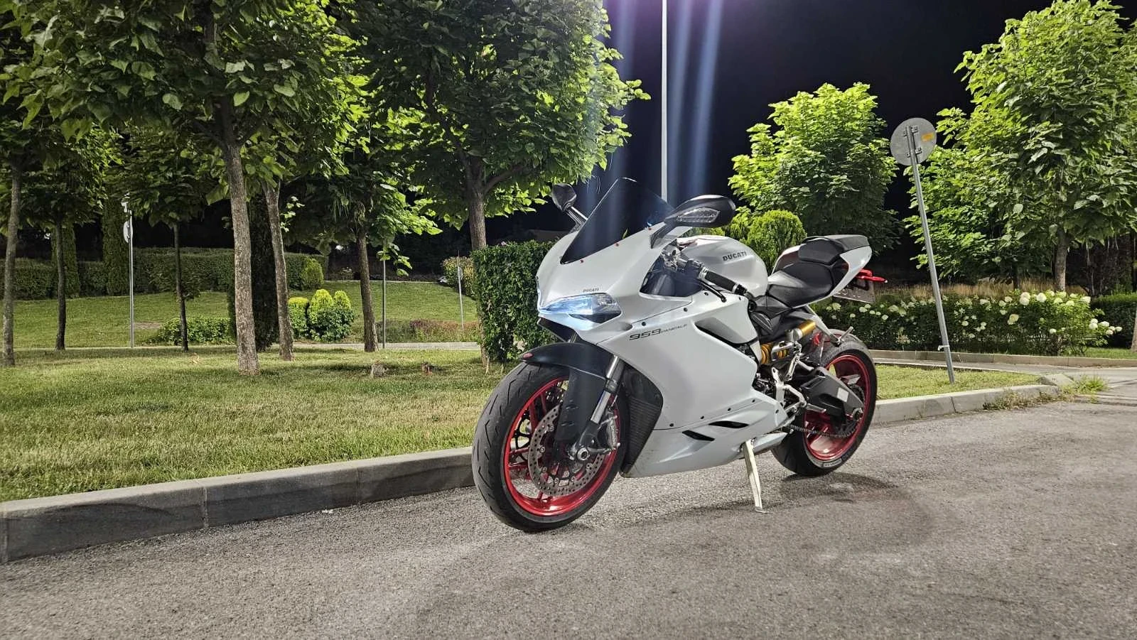 Ducati PANIGALE 959, снимка 2 - Мотоциклети и мототехника - 56087922