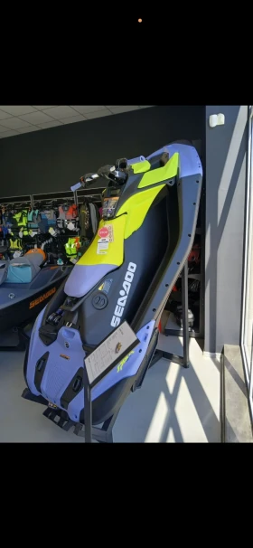 Джет Bombardier Sea Doo Sea doo Spark