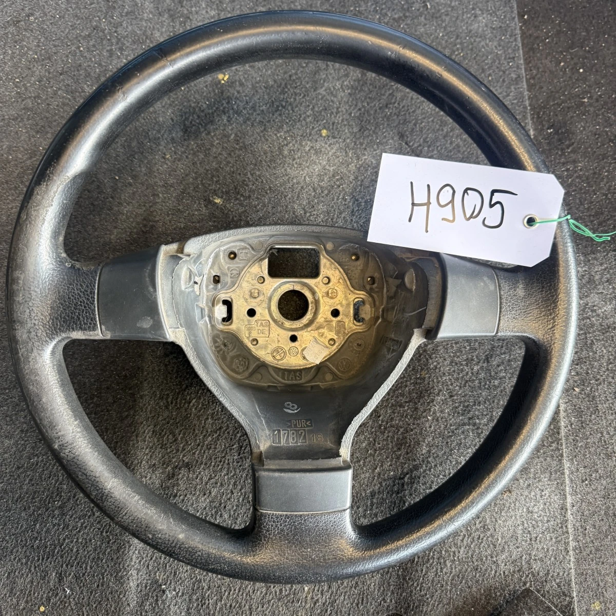 Трилъчев волан за VW Golf 5 Golf 6 Caddy Touran 1K0419091 ном 905