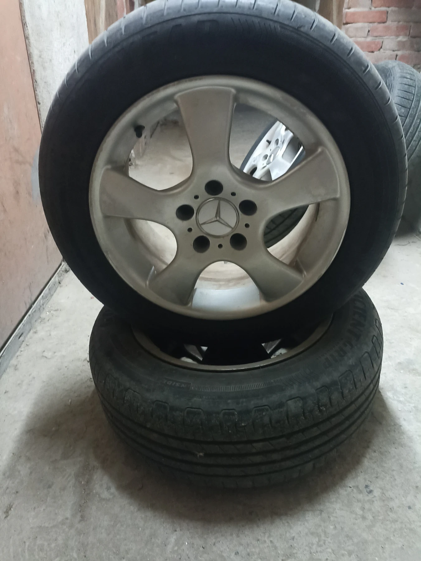 Гуми с джанти Goodyear 205/60R16, снимка 3 - Гуми и джанти - 54165269