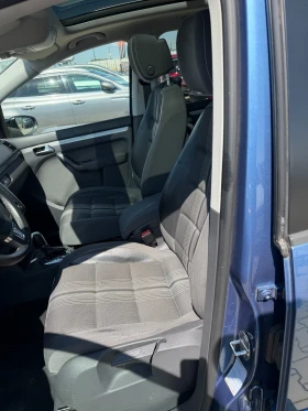 VW Touran 2.0TDI AVTOMAT/PANORAMA/NAVI EURO 5 - 6300 € / 12321.73 лв. - 19431932 15