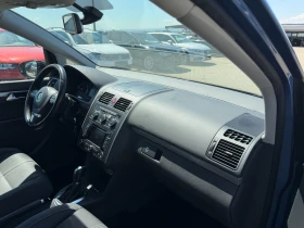 VW Touran 2.0TDI AVTOMAT/PANORAMA/NAVI EURO 5 - 6300 € / 12321.73 лв. - 19431932 11