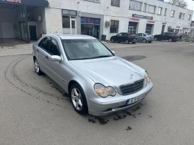 ������ Mercedes-Benz C 220