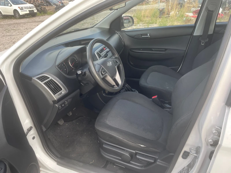 Hyundai I20 1.2i НА ЧАСТИ, снимка 5 - Автомобили и джипове - 42375653