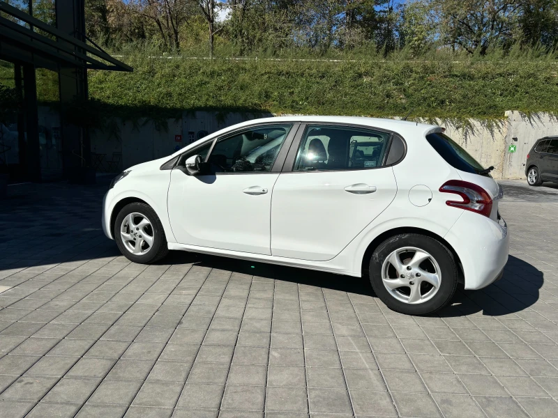 Peugeot 208 1, 4 HDI, снимка 8 - Автомобили и джипове - 47671402