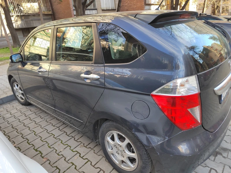 Honda Fr-v, снимка 4 - Автомобили и джипове - 49409902