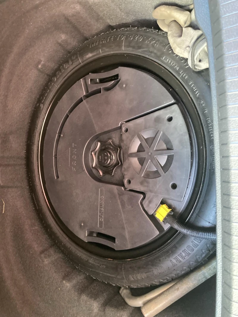 VW Golf Variant 2.0 TDI, снимка 9 - Автомобили и джипове - 52029935