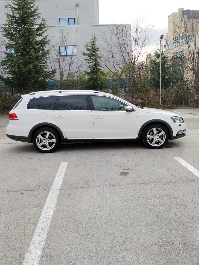 VW Passat 2.0 TDI ALLTRACK, снимка 9 - Автомобили и джипове - 53023962