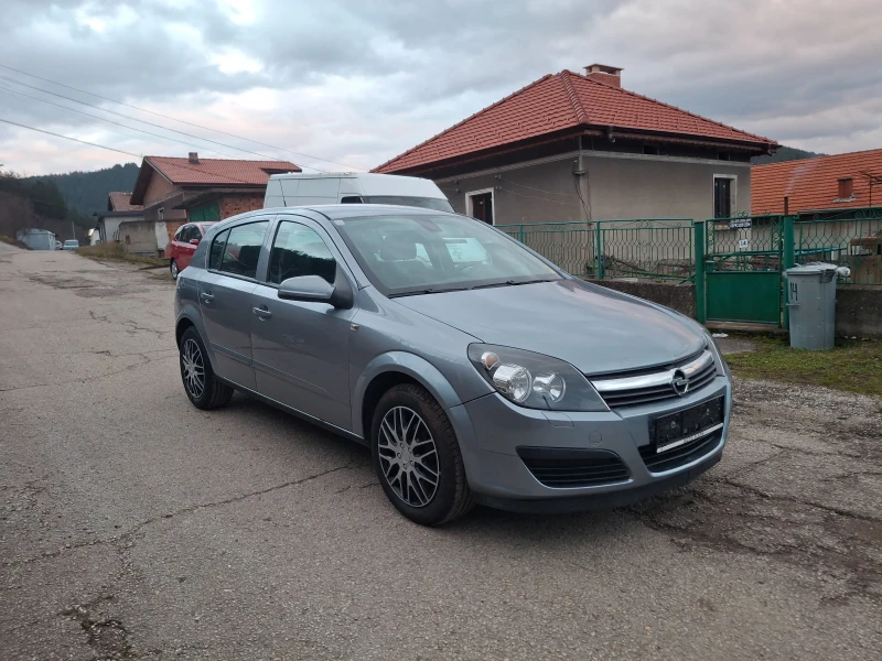 Opel Astra 1.8i.avtomatik.101500км., снимка 3 - Автомобили и джипове - 53504583