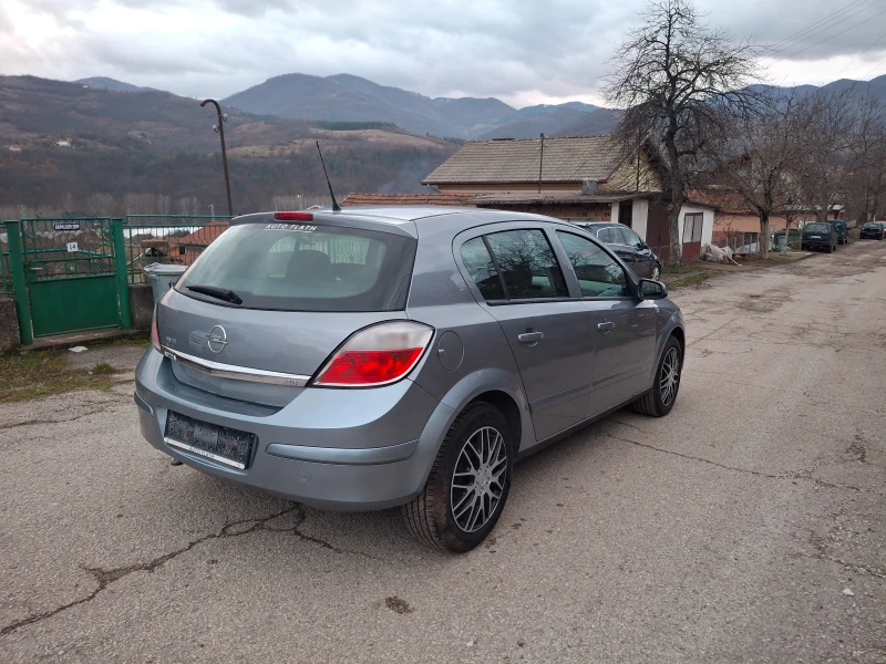 Opel Astra 1.8i.avtomatik.101500км., снимка 7 - Автомобили и джипове - 53504583