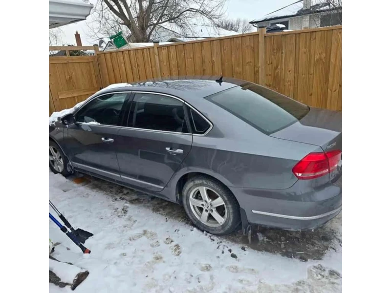 VW Passat * 4dr Sdn 2.0 TDI DSG Trendline * CARFAX * ЦЕНА ДО, снимка 5 - Автомобили и джипове - 53529216