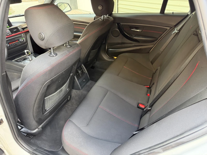 BMW 330, снимка 10 - Автомобили и джипове - 53576363