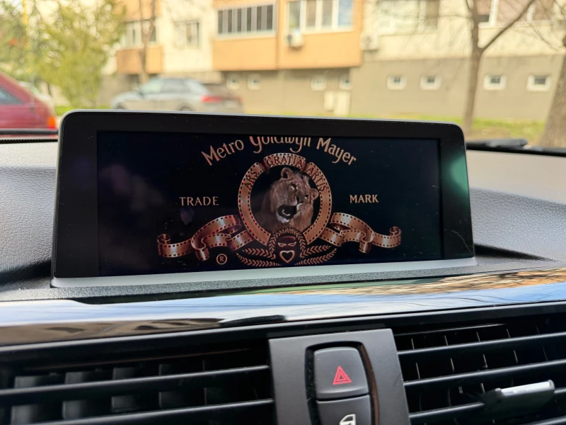 BMW 330, снимка 16 - Автомобили и джипове - 53576363