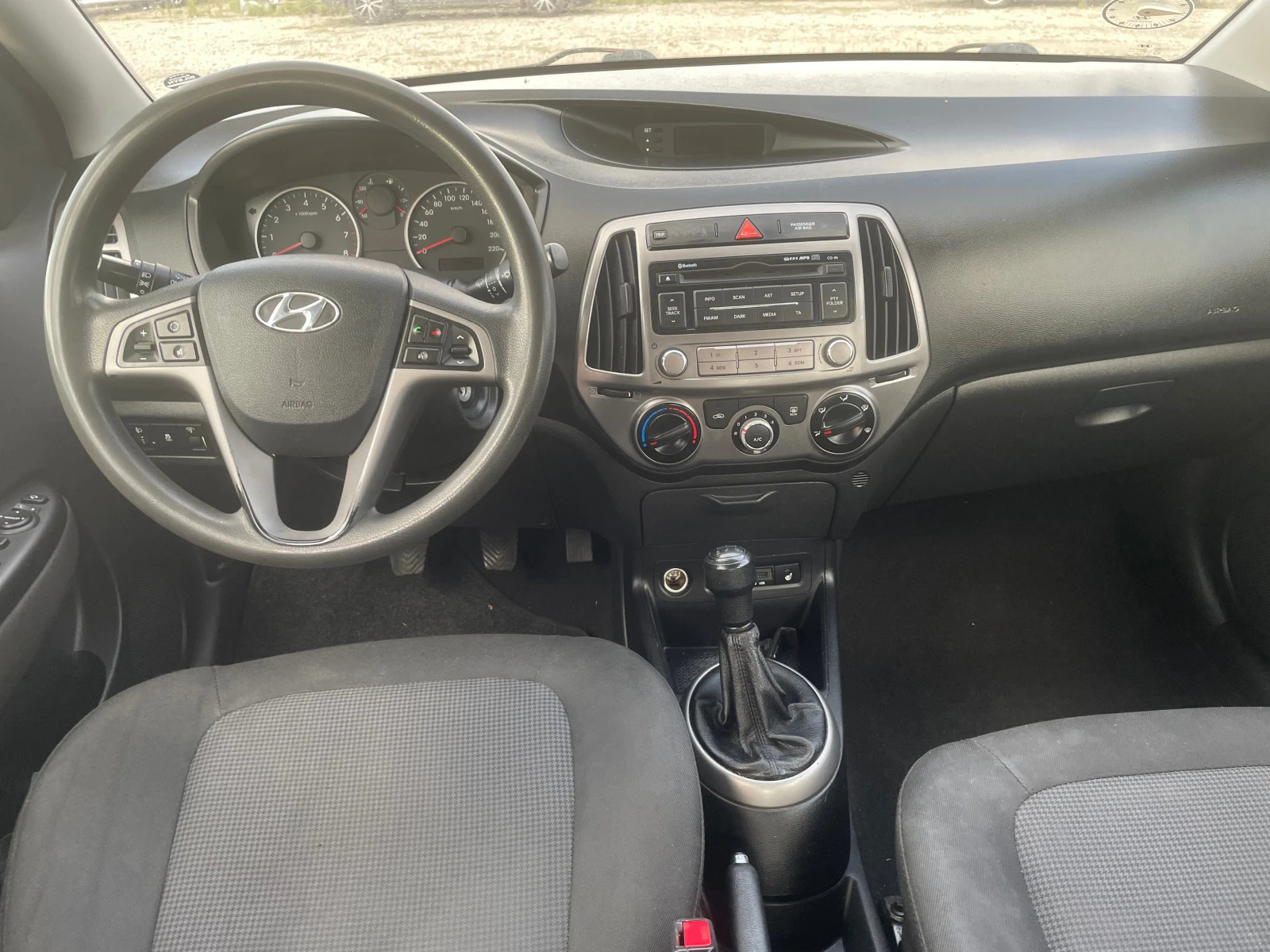 Hyundai I20 1.2i НА ЧАСТИ - изображение 6