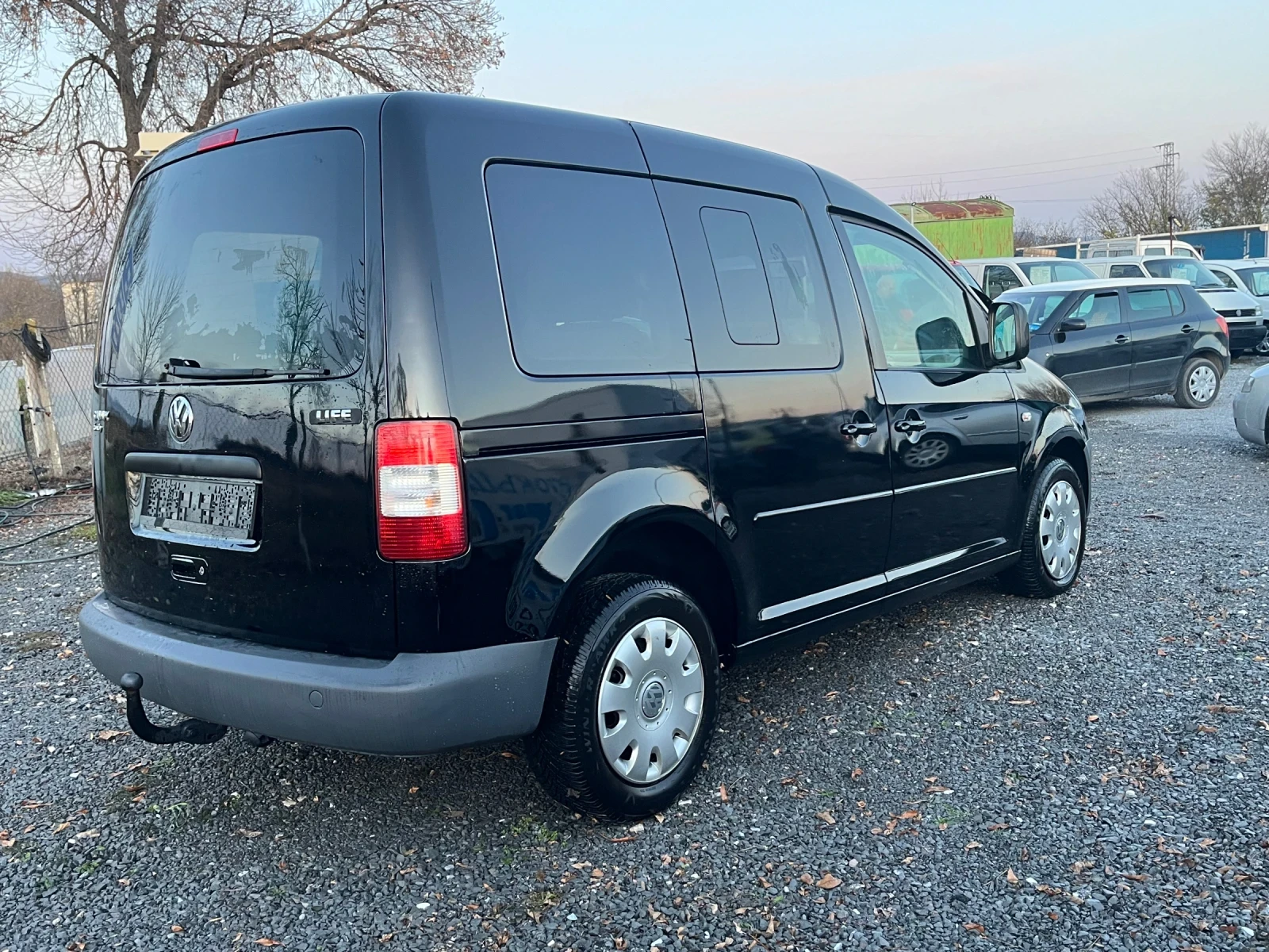 VW Caddy Life family 1.9 TDI - изображение 4