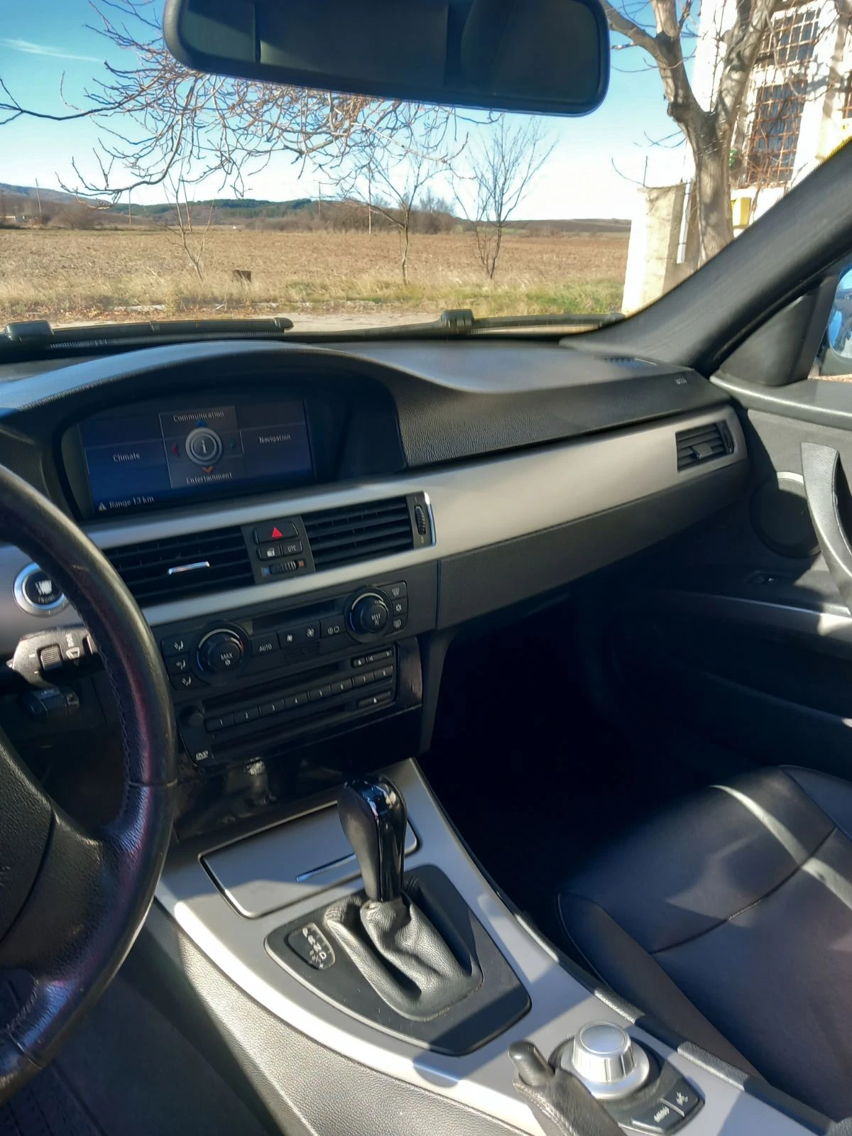 BMW 320 Кожа/Навигация/Автоматик - изображение 8