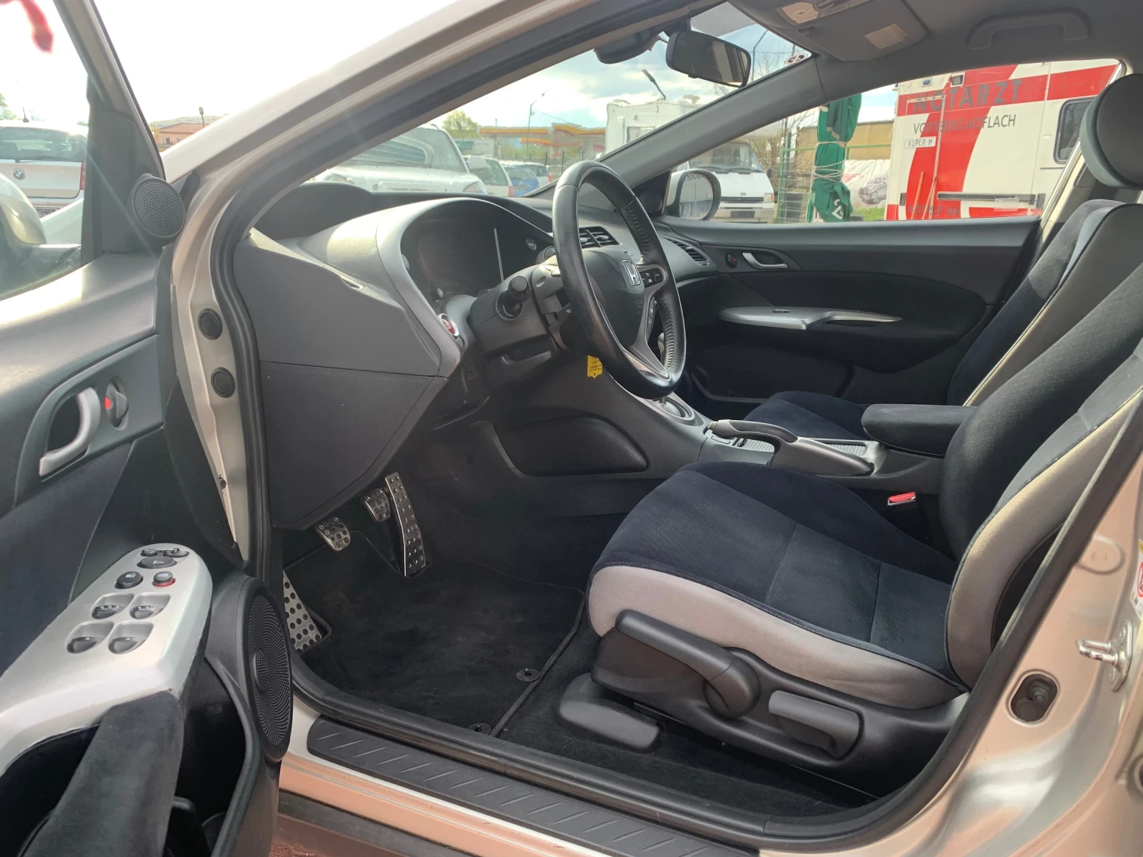 Honda Civic 1.8-SPORT-1Г-Гаранция! - изображение 8