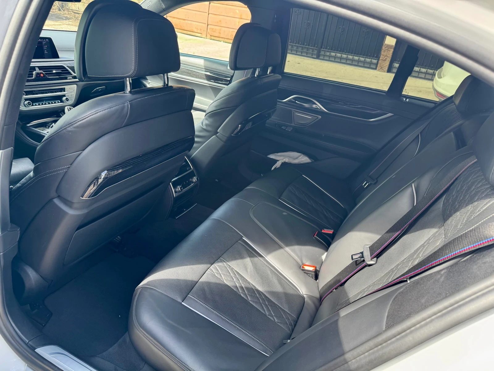 BMW 745 Лимузина - изображение 8