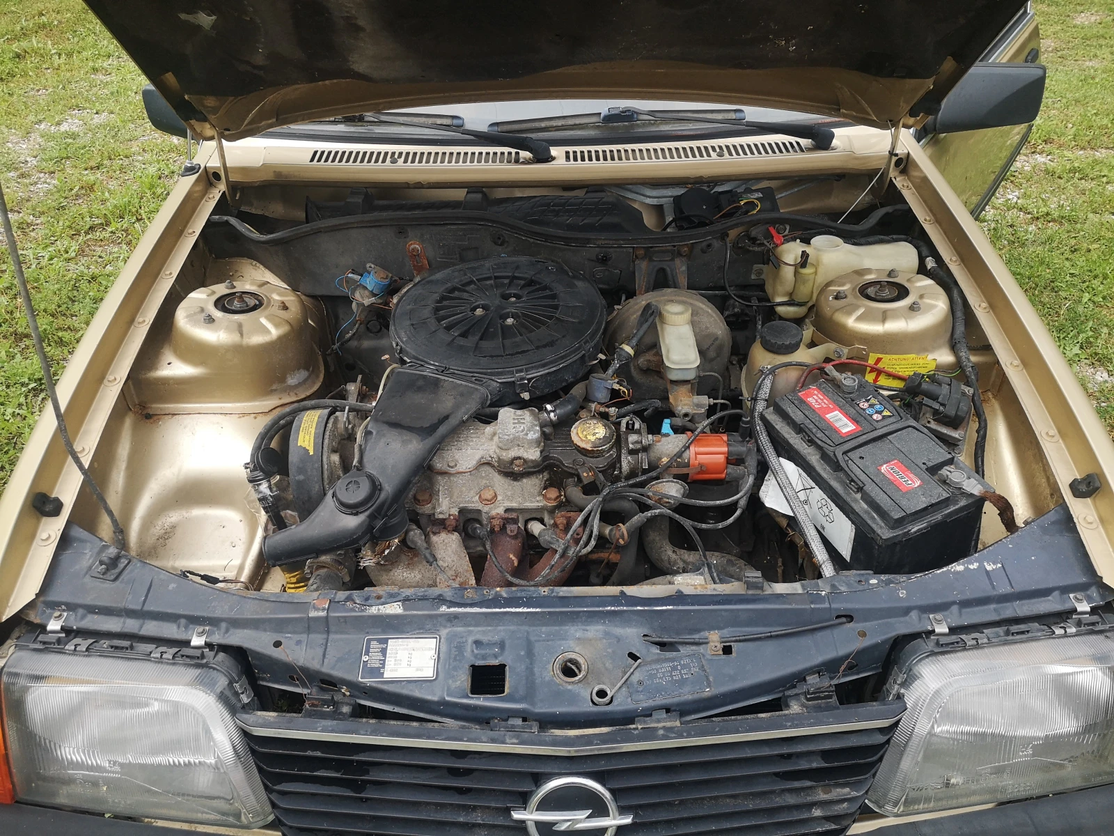 Opel Ascona 1.6 - изображение 5