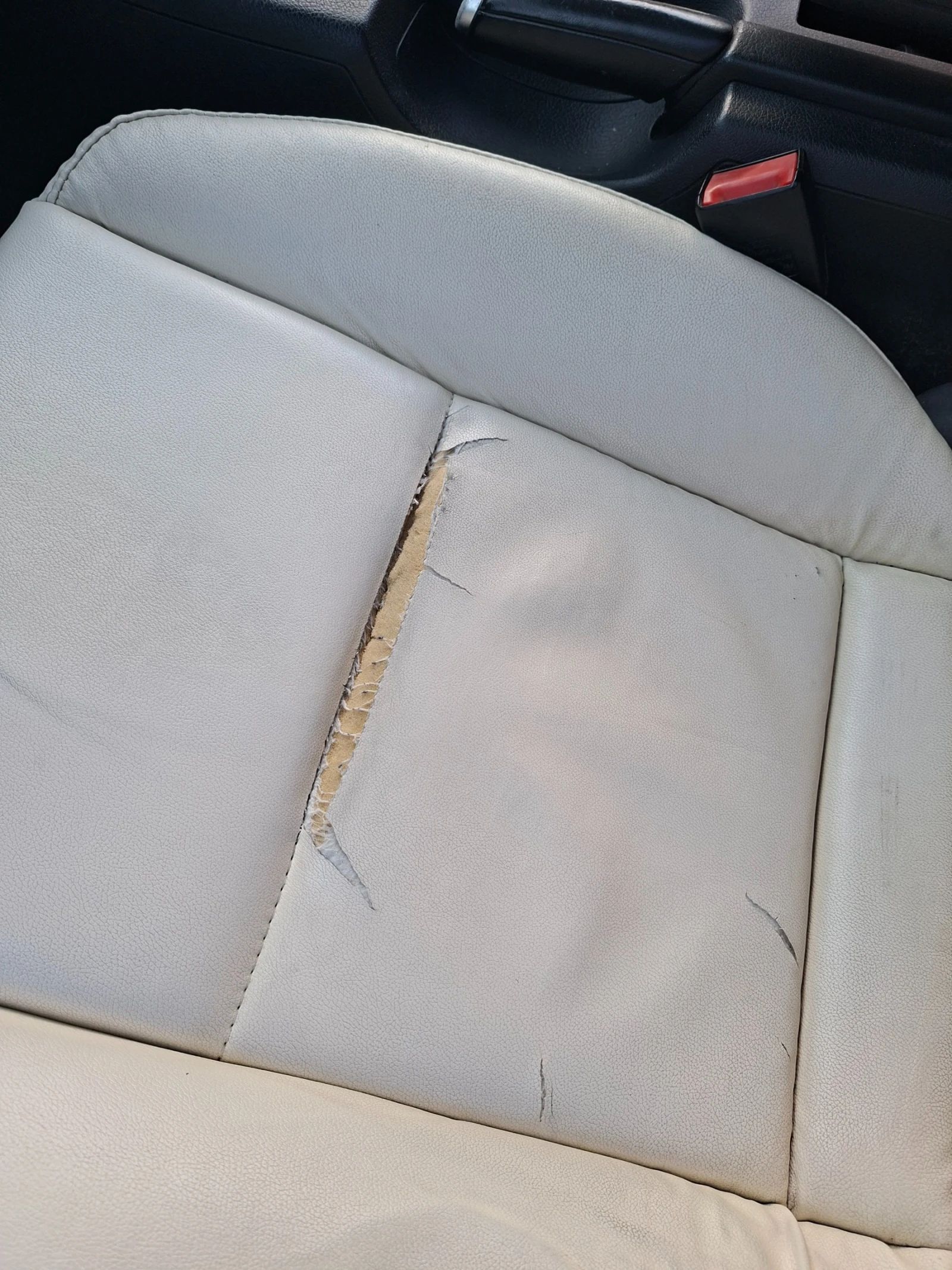 Audi A4 2.0 TDI 140к.с - изображение 3