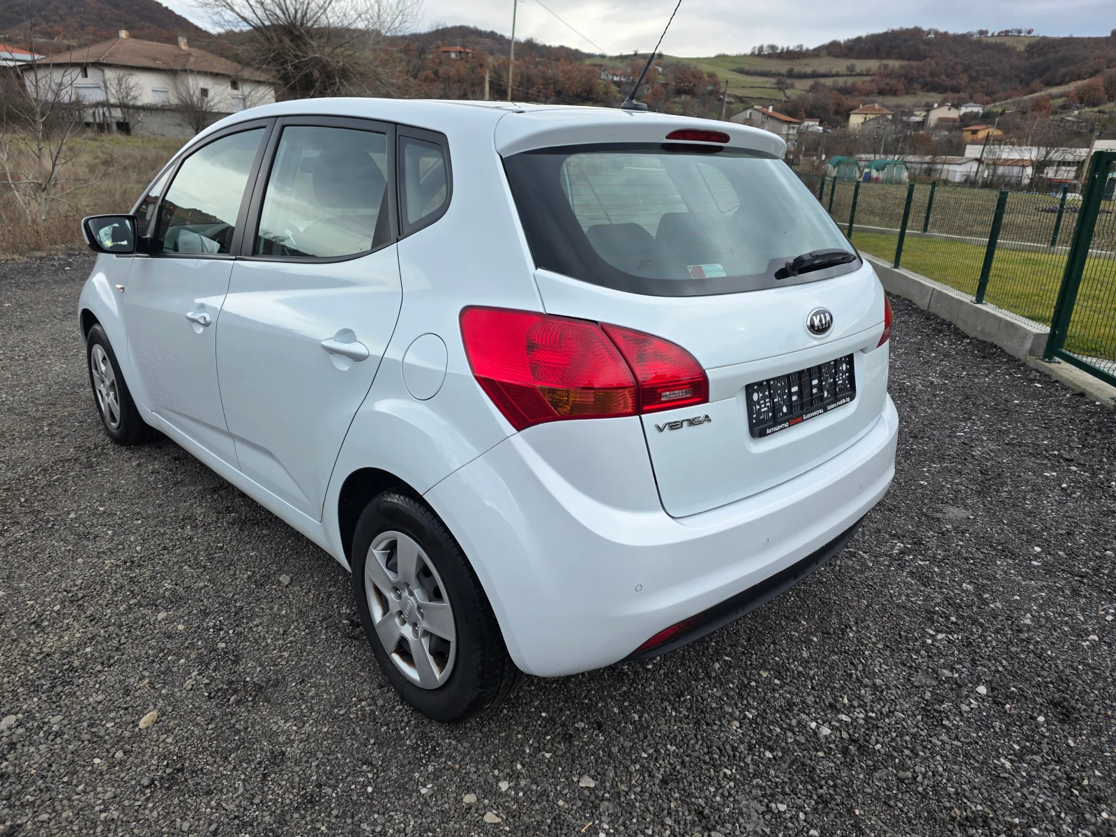 Kia Venga 1.4i 132000km! - изображение 5