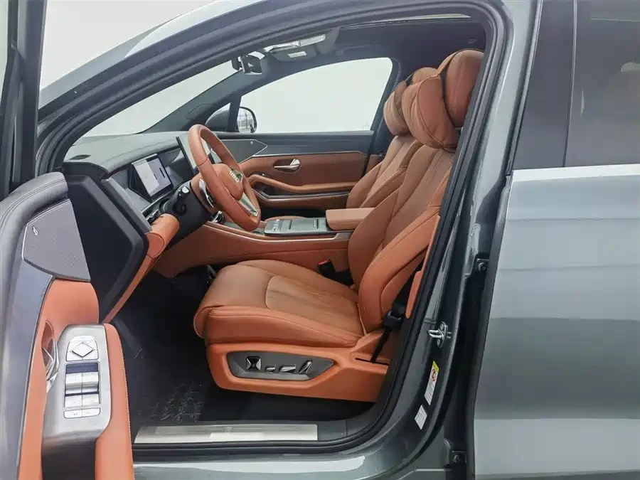 BYD Tang L All-Wheel-Drive LiDAR Flagship Model, снимка 11 - Автомобили и джипове - 53667242