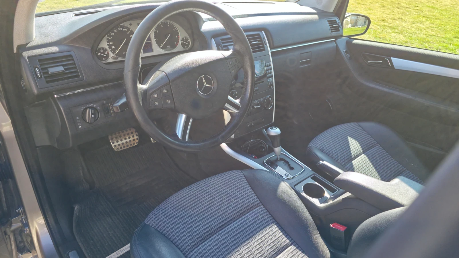 Mercedes-Benz B 200, снимка 3 - Автомобили и джипове - 53829882