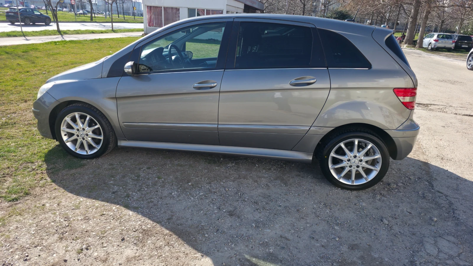 Mercedes-Benz B 200, снимка 7 - Автомобили и джипове - 53829882