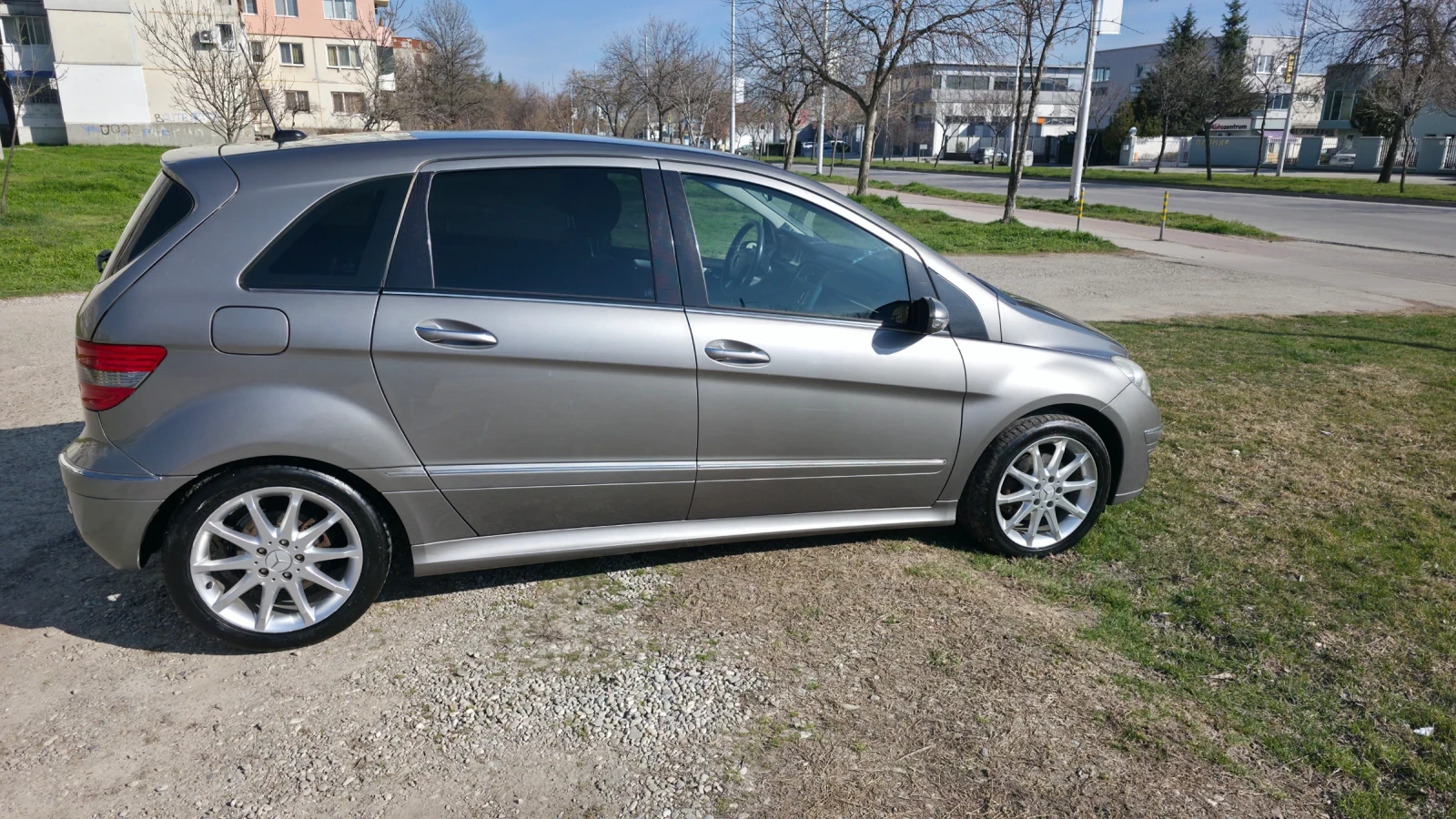 Mercedes-Benz B 200, снимка 10 - Автомобили и джипове - 53829882