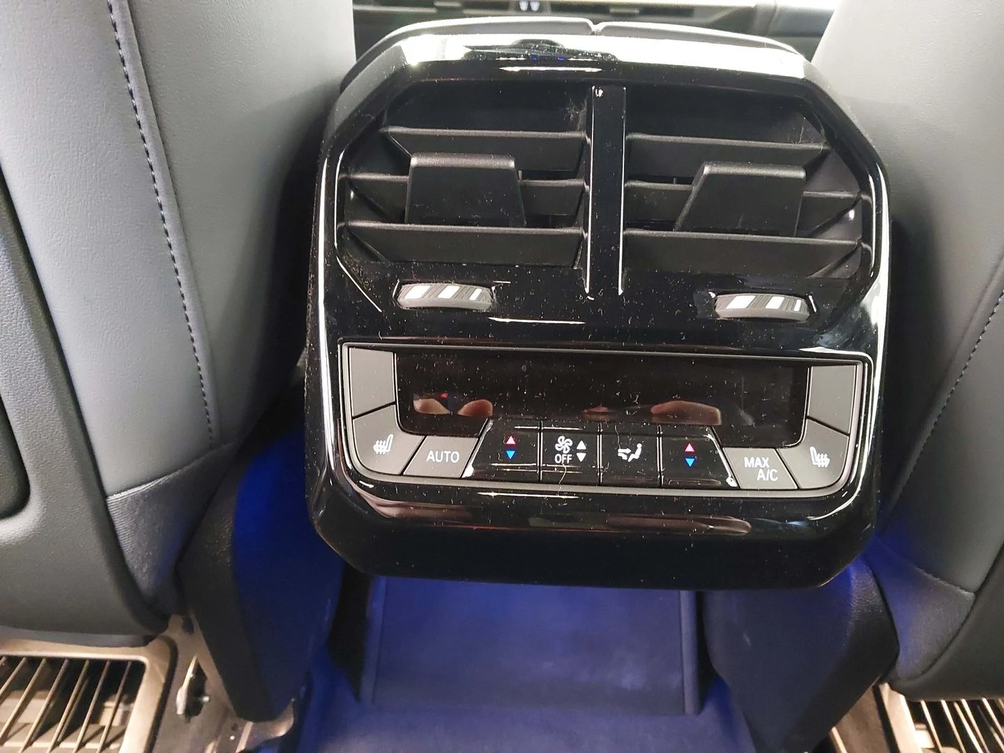 BMW iX M60 Automatic, снимка 14 - Автомобили и джипове - 53863932