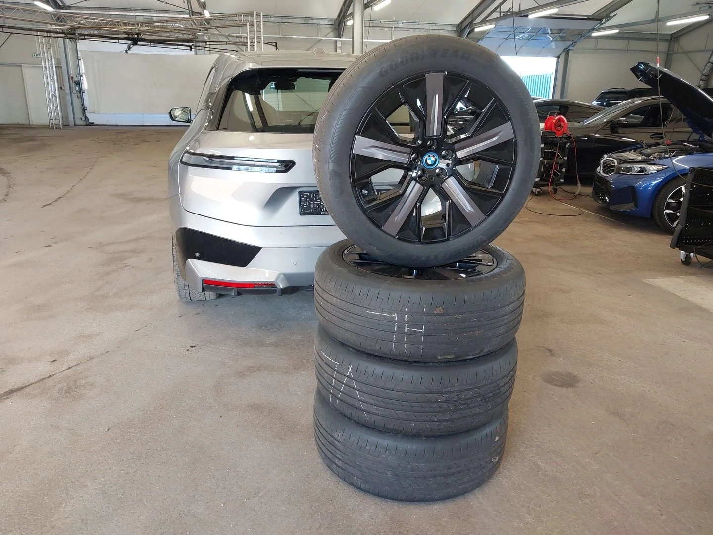 BMW iX M60 Automatic, снимка 16 - Автомобили и джипове - 53863932