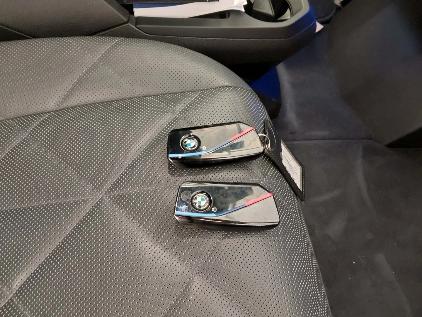 BMW iX M60 Automatic, снимка 7 - Автомобили и джипове - 53863932