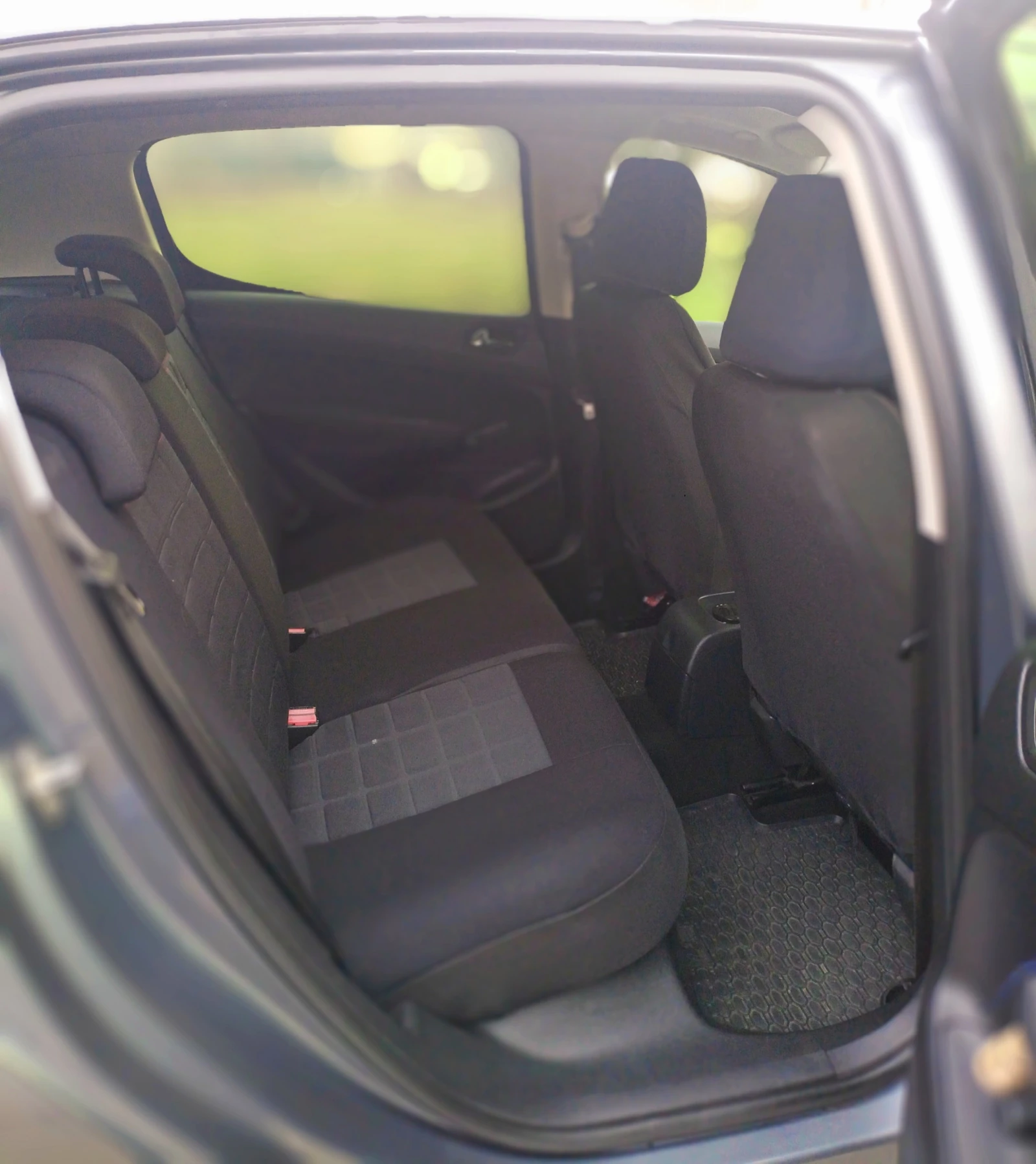 Peugeot 308 1.6 HDi (92 кс), снимка 11 - Автомобили и джипове - 53875722