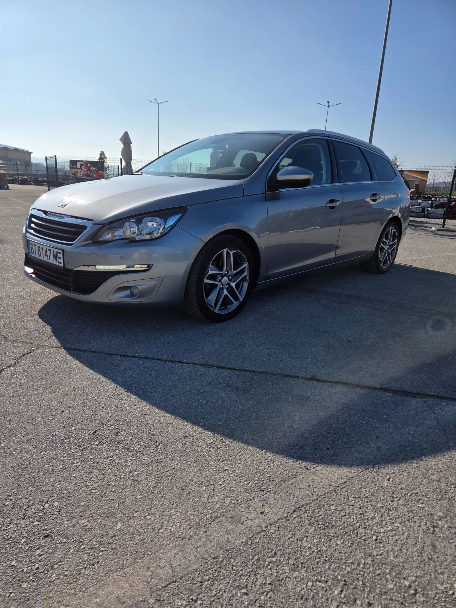Peugeot 308 1.2i