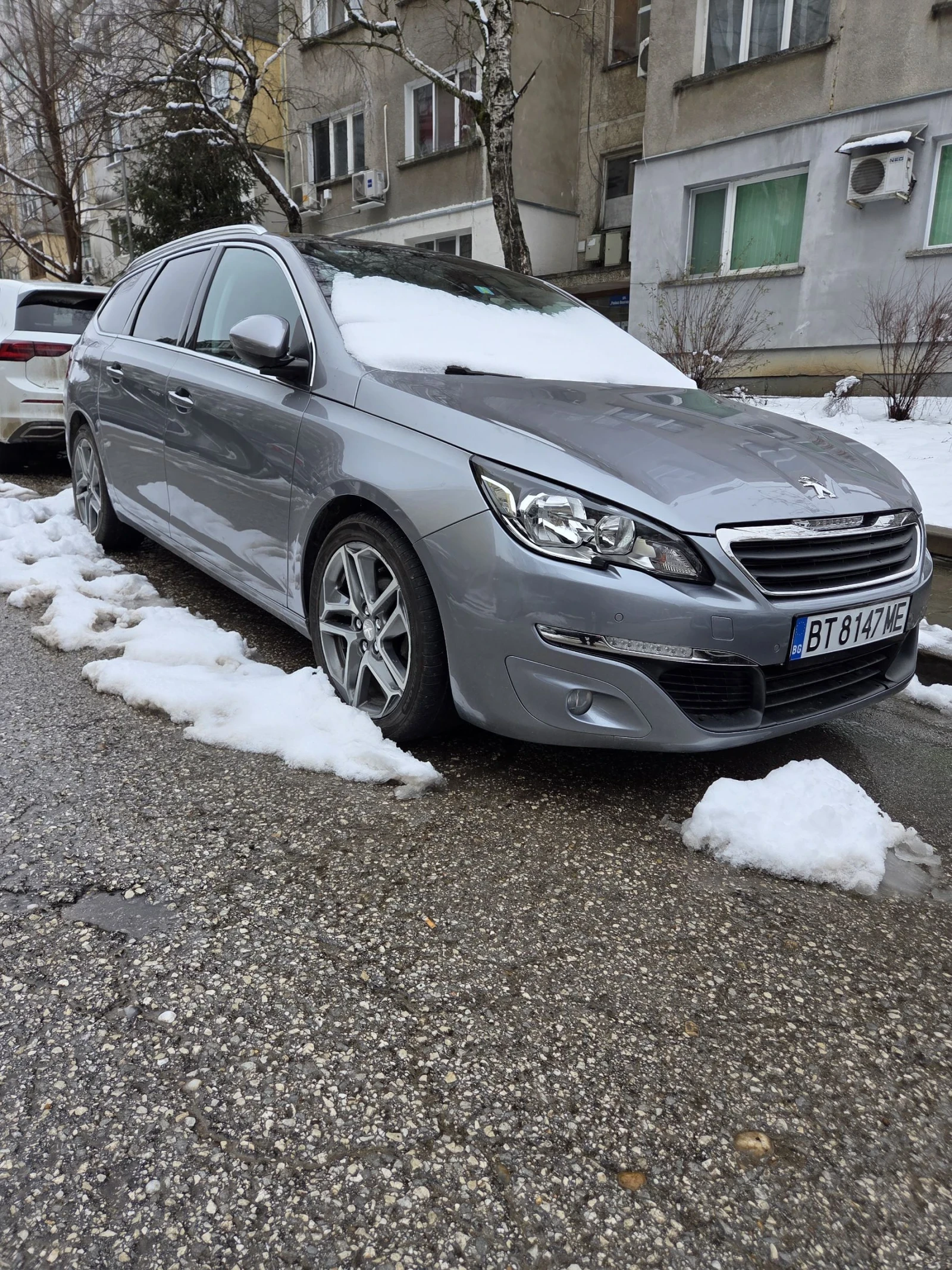 Peugeot 308 1.2i, снимка 15 - Автомобили и джипове - 53926736