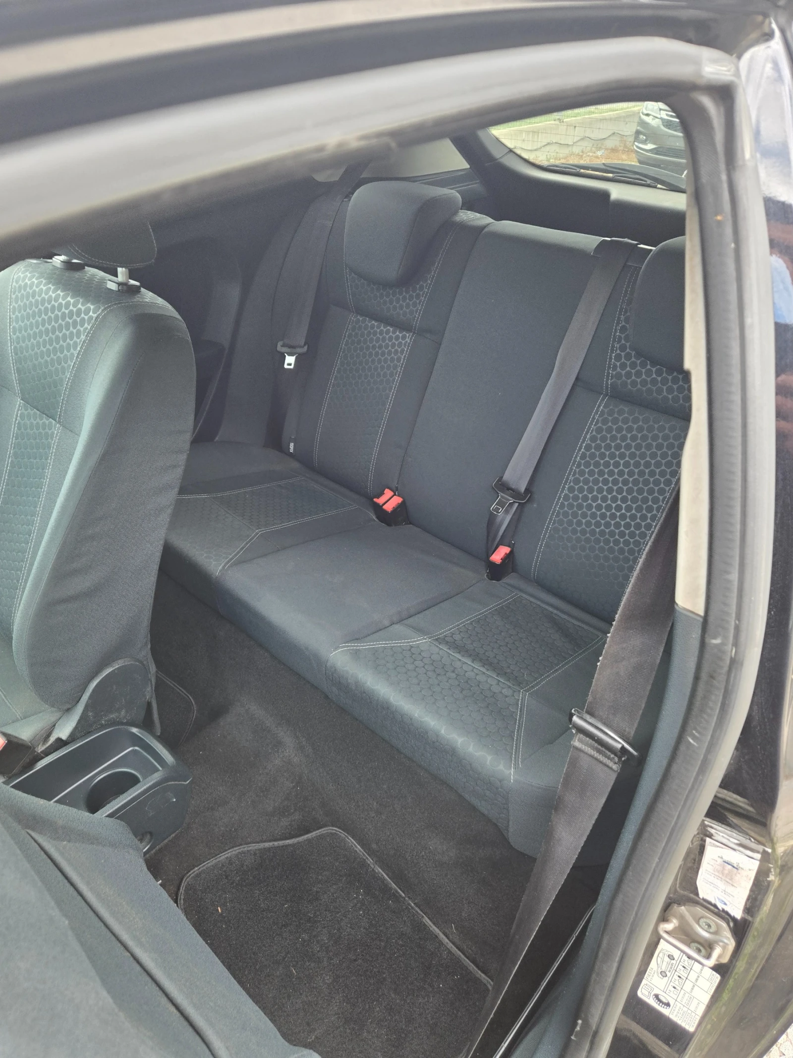 Ford Fiesta 1.4 ГАЗ, снимка 11 - Автомобили и джипове - 54542512
