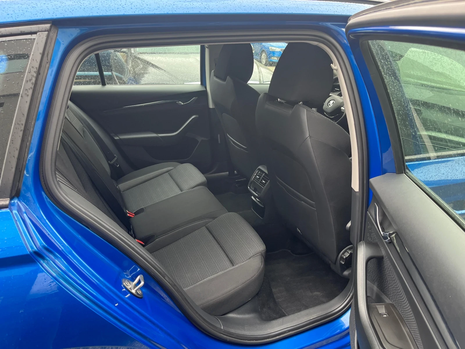 Skoda Octavia 2, 0 TDI  , снимка 5 - Автомобили и джипове - 54211504