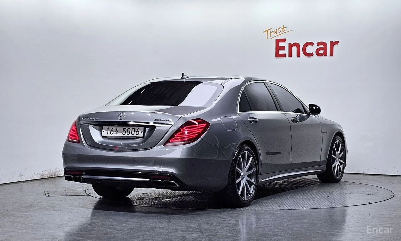 Mercedes-Benz S 63 AMG 4MATIC* 3D* BURMESTER* ДИСТРОНИК* ОБДУХВАНЕ* МАСАЖ, снимка 2 - Автомобили и джипове - 54732864