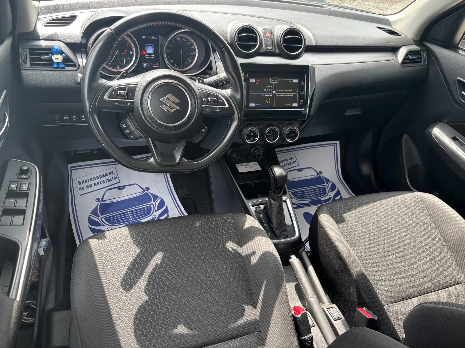 Suzuki Swift 1.3i-Automat, снимка 14 - Автомобили и джипове - 54786611