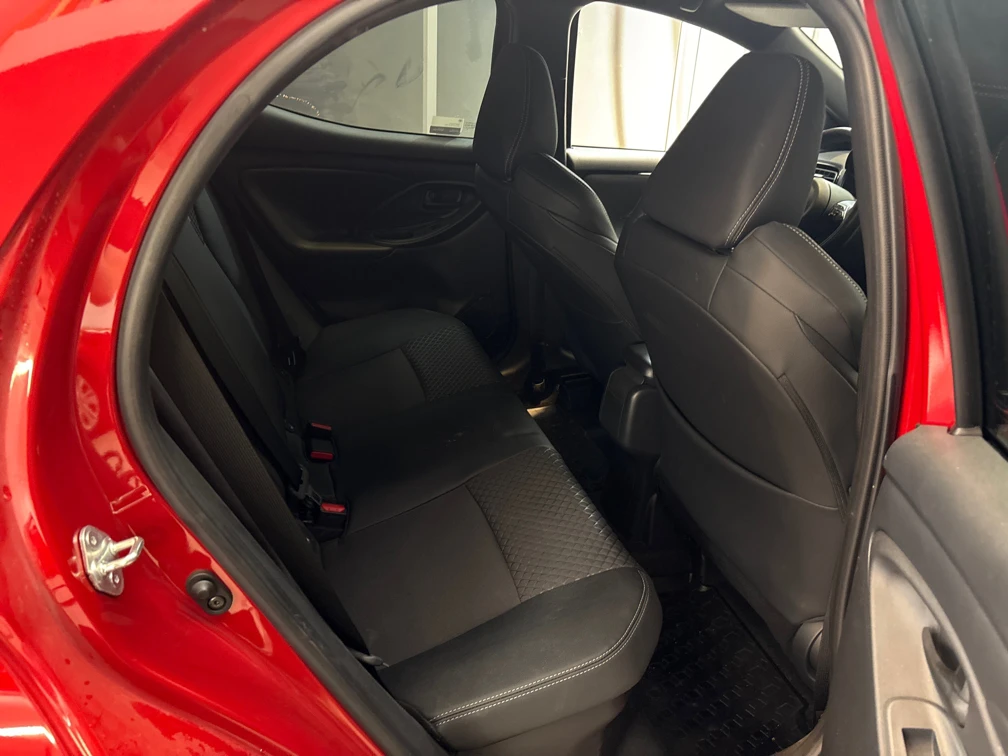 Toyota Yaris 1.5 - Hybrid, снимка 7 - Автомобили и джипове - 55089203