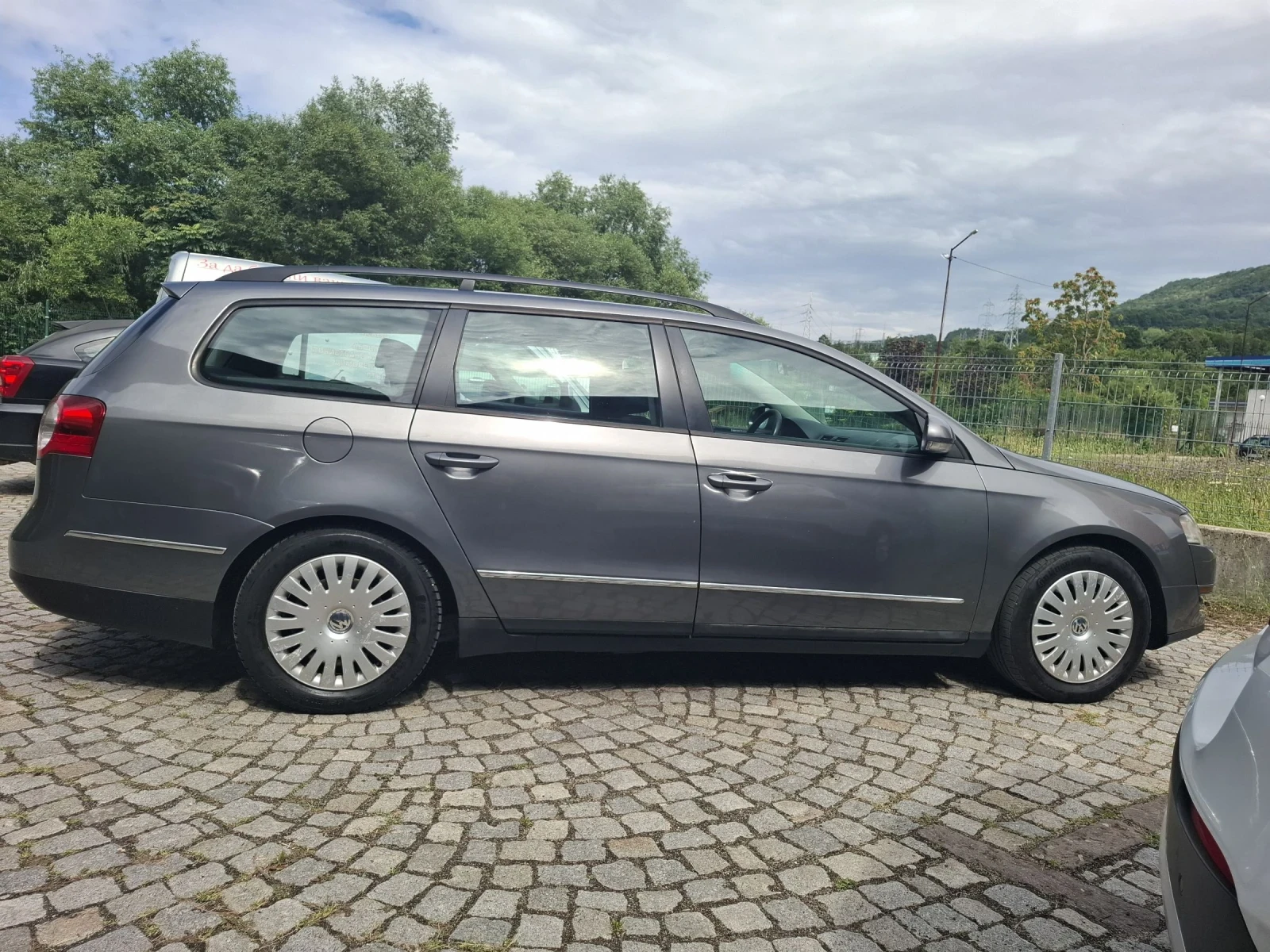 VW Passat 1.9TDI-105к.с.ОТЛИЧНА* КЛИМАТРОНИК* , снимка 6 - Автомобили и джипове - 55435577