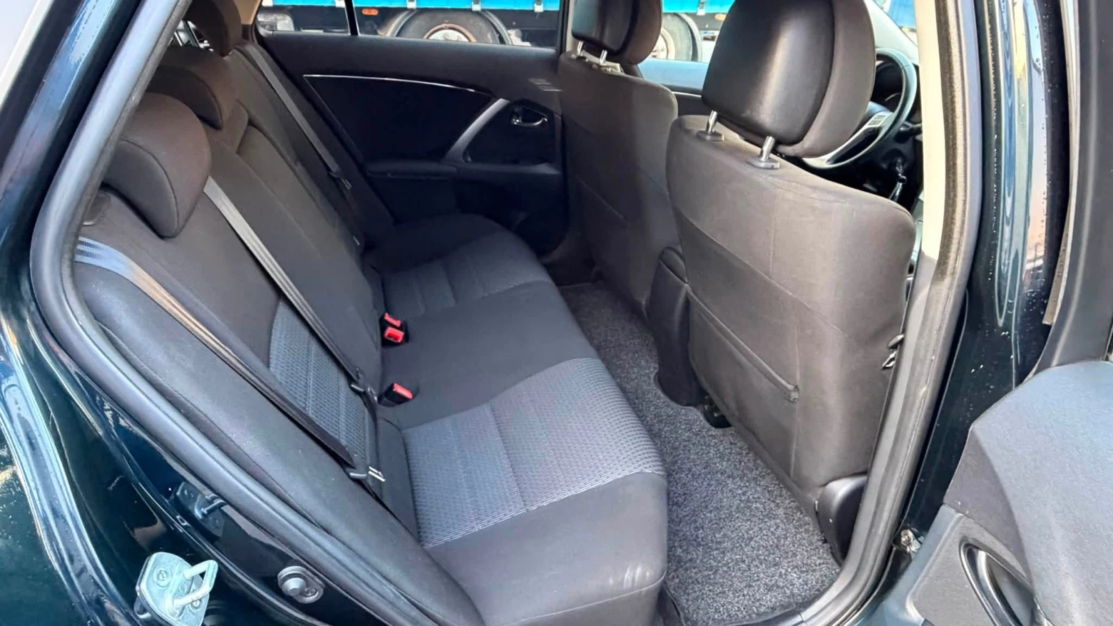 Toyota Avensis 1.8 БЕНЗИН  EURO5, снимка 11 - Автомобили и джипове - 55675033